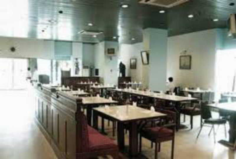 Super Oyo Townhouse 1 Hotel Salemba Jakarta Exterior photo